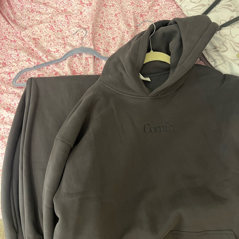 COMFRT COLLECTION Charcoal Gray SWEATSUIT SZ XL